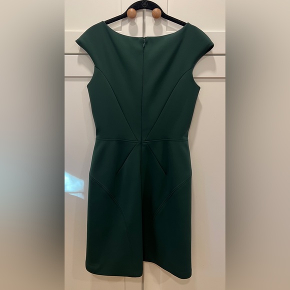 ZAC POSEN SHEATH DRESS, SIZE 8. - Picture 3 of 15
